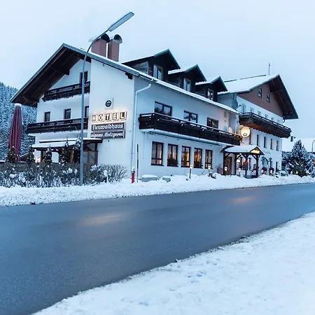 Hotel Lesni Dum / Neuwaldhaus Hotel *